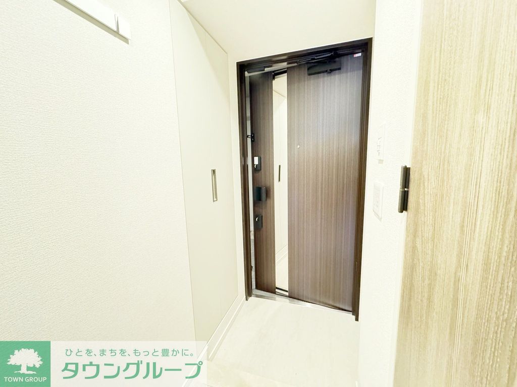 パークアクシス横浜伊勢佐木町通りの玄関写真