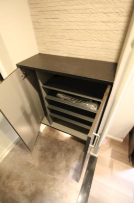 玄関　☆★見学予約受付中★☆