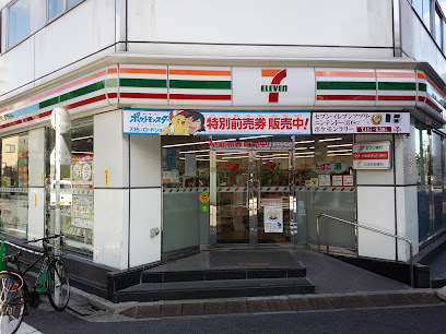 コンビニ　セブン－イレブン大田区蒲田５丁目店（コンビニ）まで127m