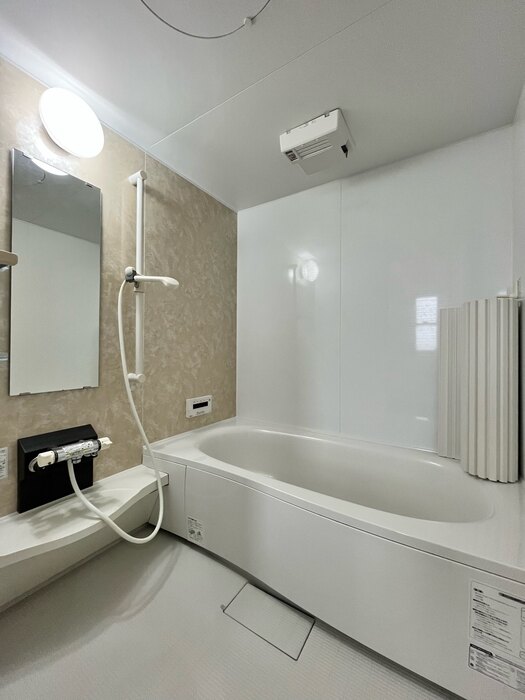 バス・シャワールーム　１坪風呂