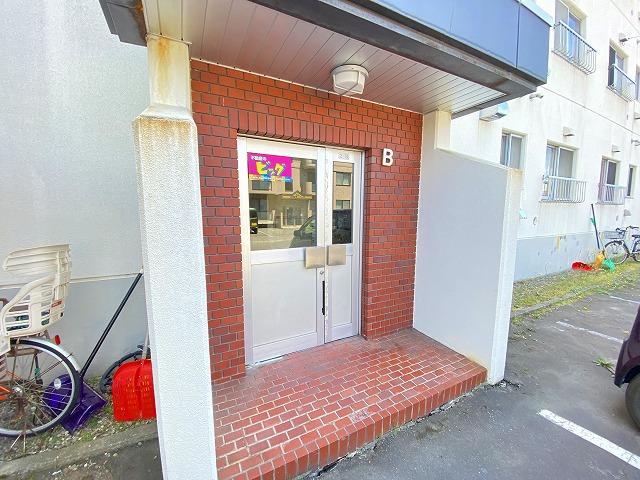 エントランス　エントランス