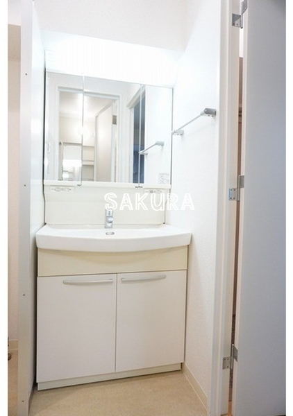 洗面設備　忙しい朝には欠かせない洗面所です♪