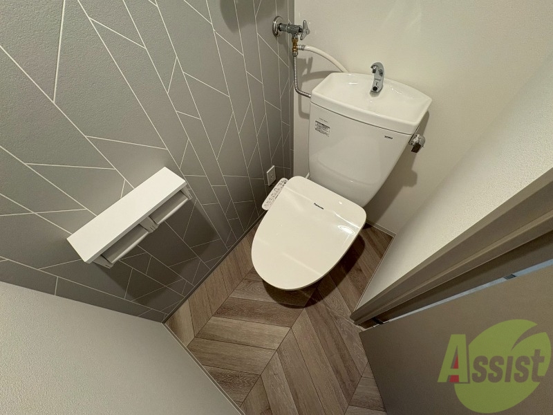 トイレ　シャワートイレになっているので快適です！