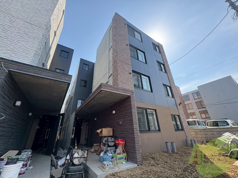 建物外観　完成予想パース　中央区北１３条西「ＯＮＥ－ｓｏｅｎ」