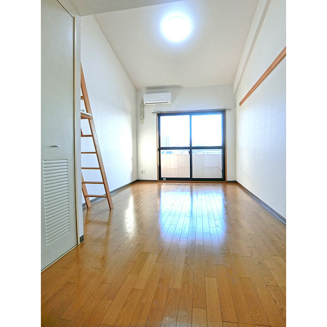 その他部屋・スペース　広々８．２帖のお部屋