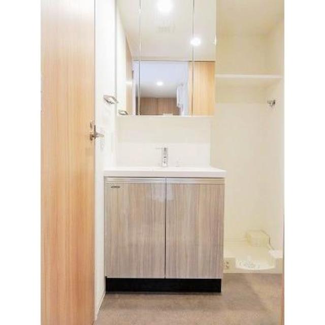 洗面設備　※写真は同タイプ住戸です。