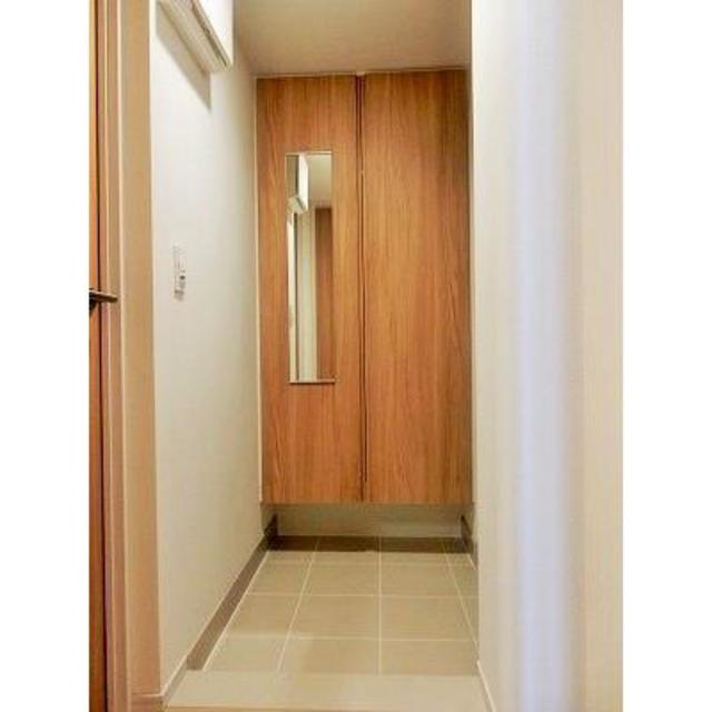 玄関　※写真は同タイプ住戸です。