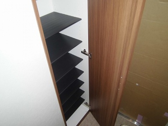 玄関　※他号室の写真です。