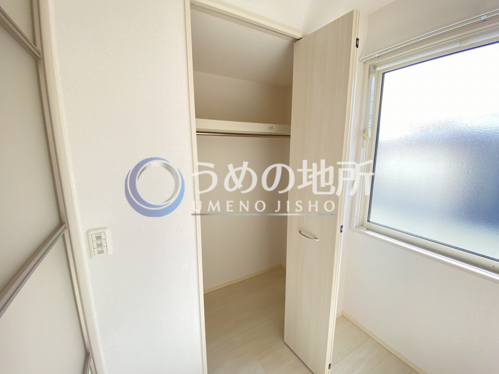 収納　サービスルーム収納