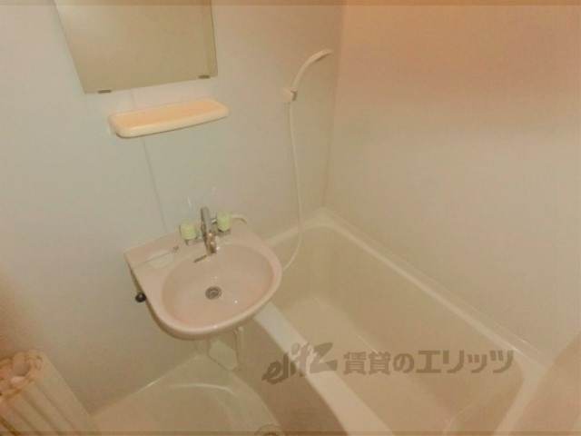 バス・シャワールーム　バス