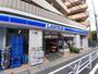 コンビニ　ローソン千駄ヶ谷一丁目店（コンビニ）まで712m
