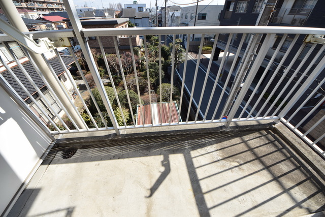 バルコニー　～今日は朝からお洗濯～