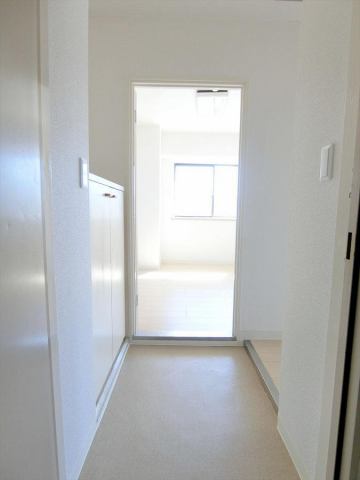 玄関　明るい玄関です