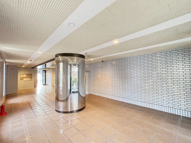 ロビー　詳細は、RISUMO江坂本店までお問合せください♪