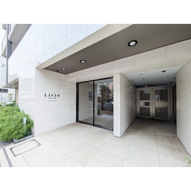 エントランス　建物の内部です