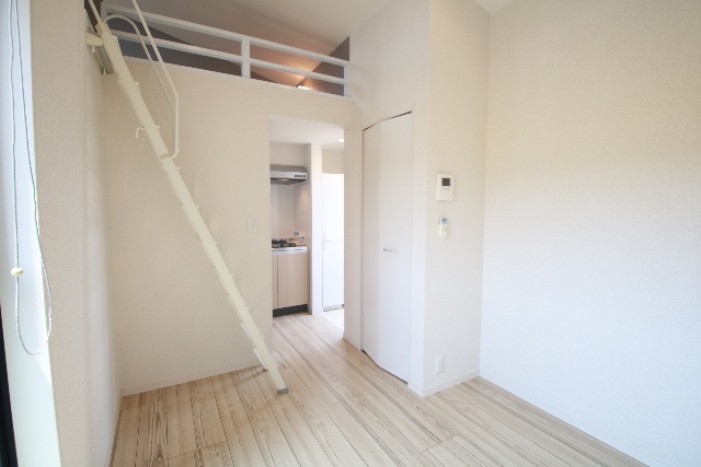 居室・リビング　※別室の参考写真の為、現況優先です。