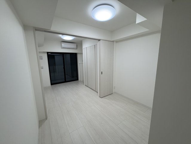 居室・リビング　こちらのリビングで趣味の時間をお楽しみください