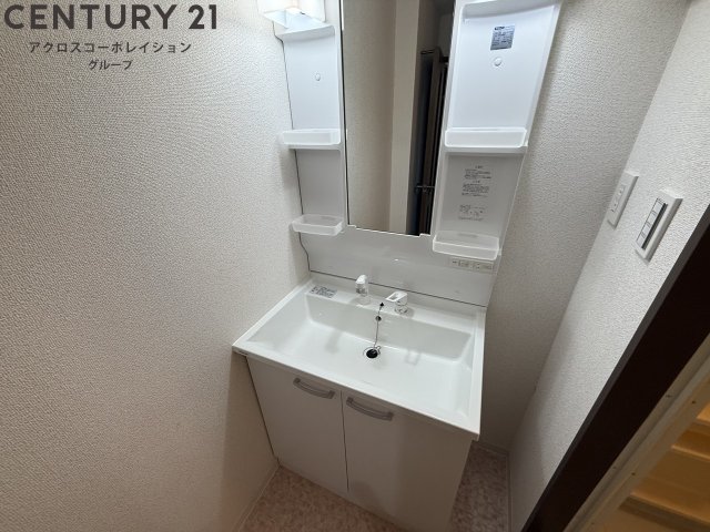 洗面設備　独立洗面化粧台付きでおすすめです！