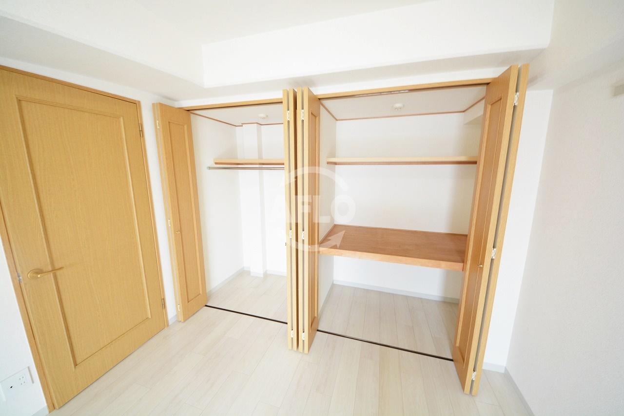 収納　フォレステージュ谷町　クローゼット