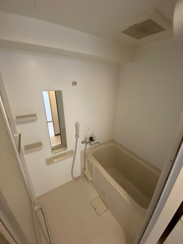 バス・シャワールーム　日々の暮らしに欠かせないお風呂です