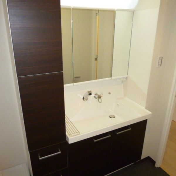 洗面設備　クレア白金高輪