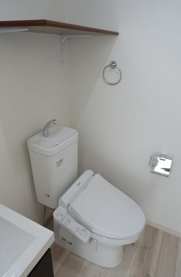 トイレ　トイレ