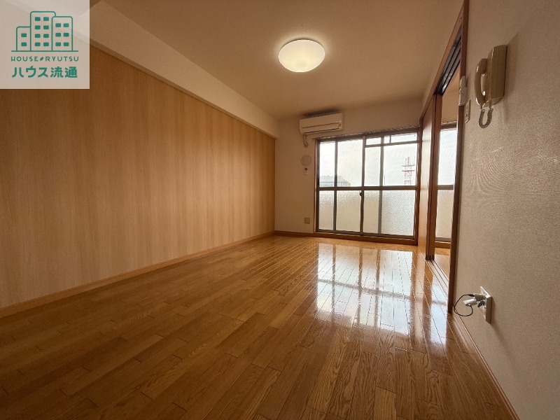 居室・リビング　※別号室のもの※現況優先※