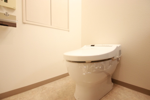 トイレ　※別室の参考写真の為、現況優先です。