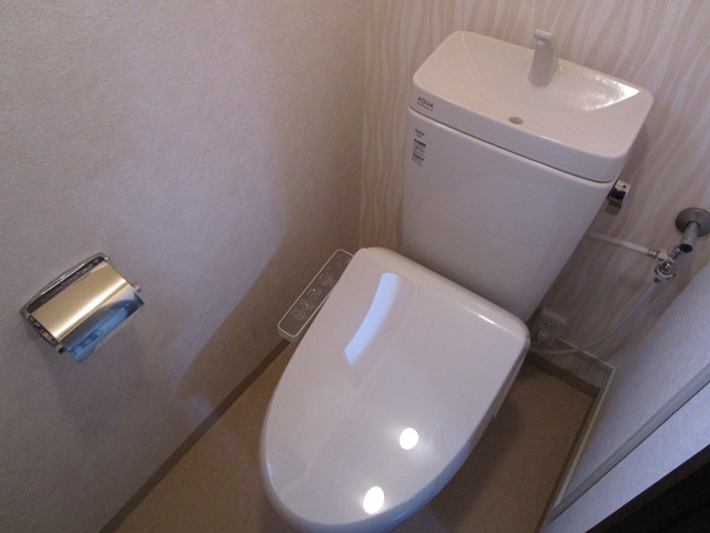 クローバーのトイレ写真