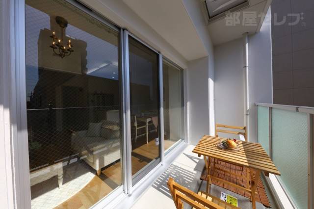 バルコニー　※２０３号室の写真を流用しています。