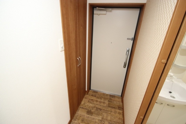 玄関　※写真はイメージです。