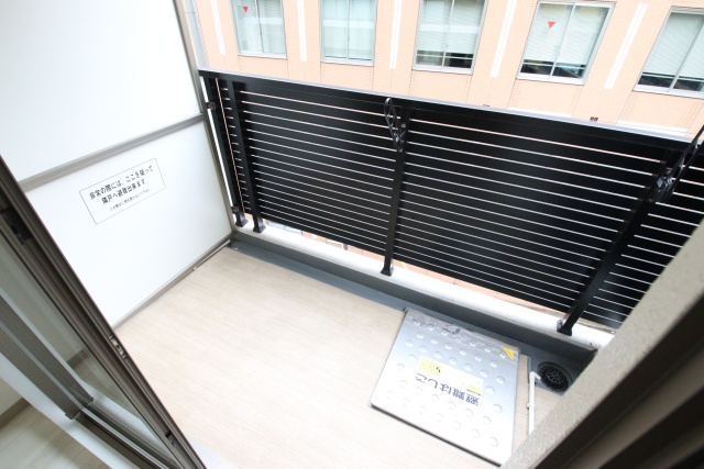 バルコニー　※別室の参考写真の為、現況優先です。