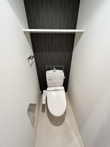 トイレ　エスリード心斎橋LUXUE（エスリード心斎橋ラグジェ）　温水