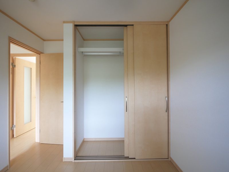 収納　クローゼット（洋室5.25帖）