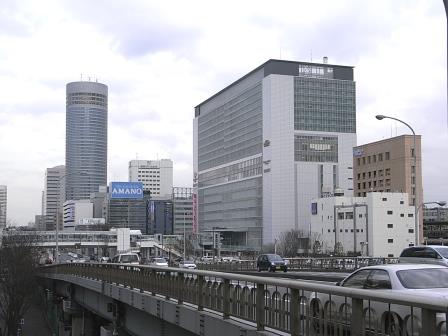 ショッピングセンター　駅ビル（ショッピングセンター）まで479m