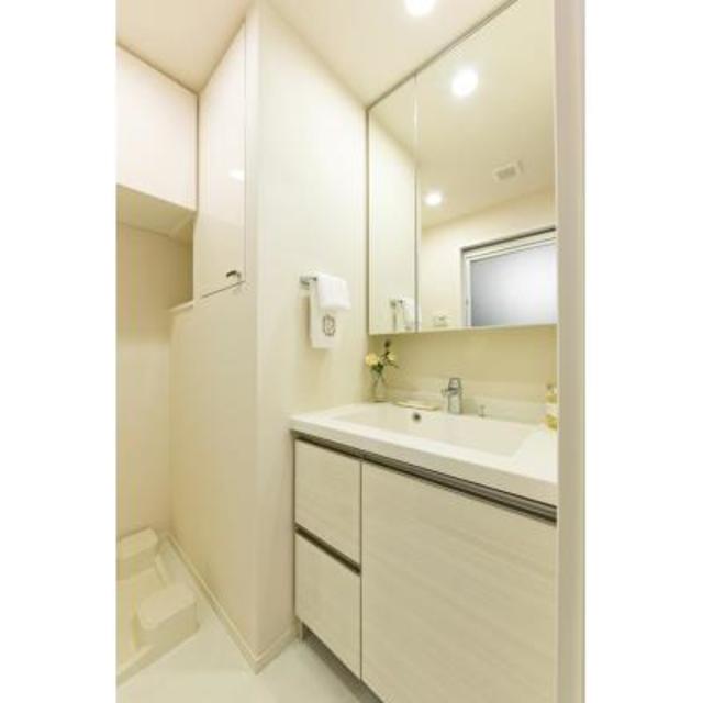 洗面設備　※写真は同タイプ住戸です。