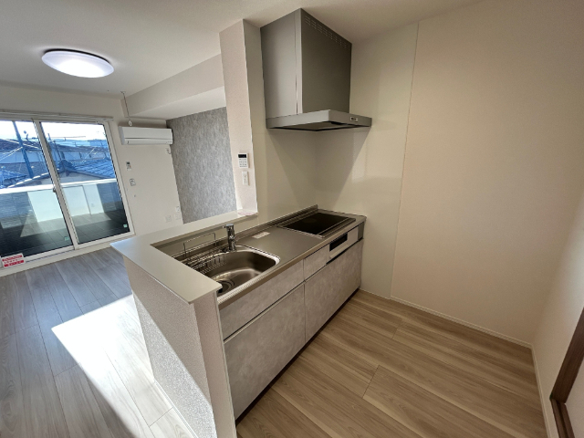 キッチン　システムキッチン（ＩＨクッキングヒーター）