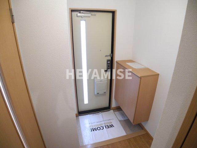 玄関　※室内画像は別号室のもの