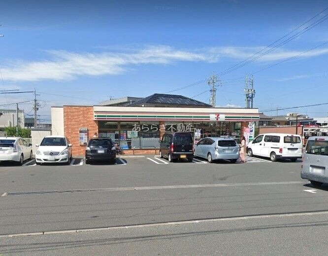 コンビニ　セブンイレブン浜松新津町店（コンビニ）まで733m