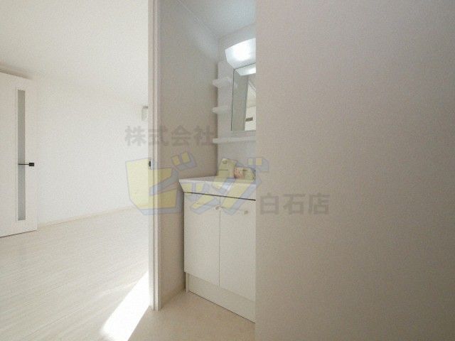 洗面設備　シャンプードレッサー完備♪