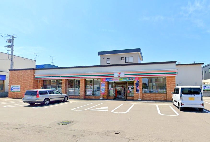 コンビニ　セブンイレブン札幌北郷3条4丁目店（コンビニ）まで116m