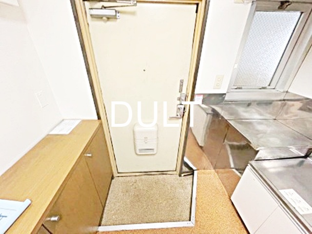 玄関　玄関です。