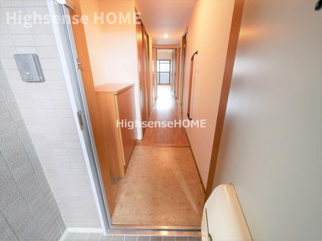 玄関　ゆったりとした玄関です