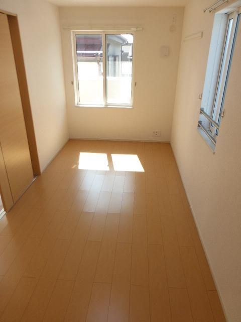 その他部屋・スペース　★２面採光明るいお部屋です★