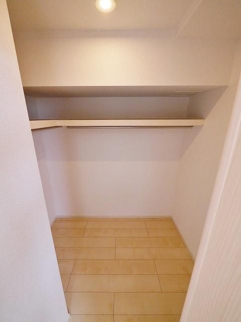 収納　★たっぷり収納できるウォークインクローゼット★