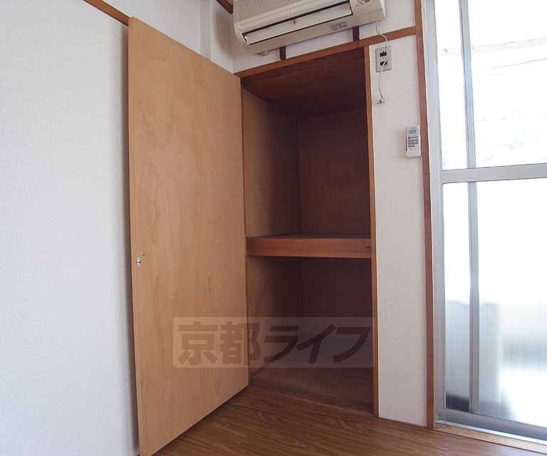 収納　奥行きのある収納です。