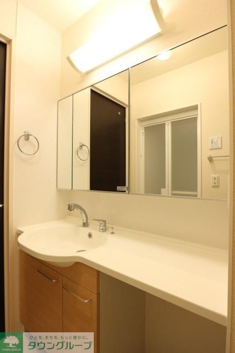 洗面設備　※別号室参考写真です