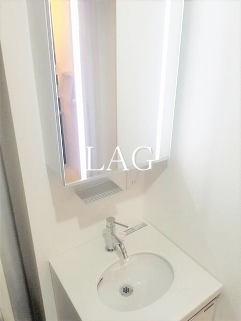 洗面設備　洗面台です。