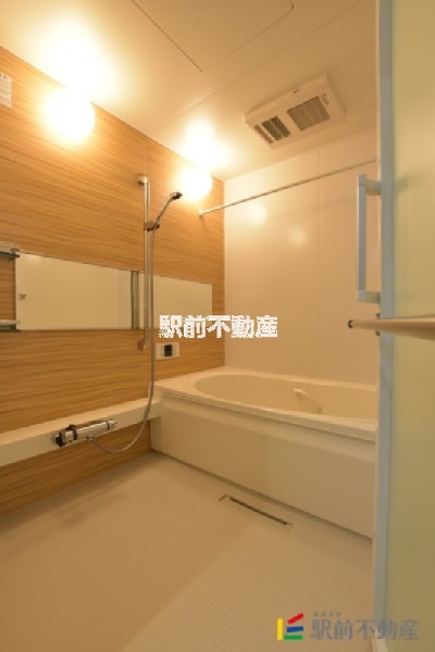 バス・シャワールーム　新築のため類似物件写真