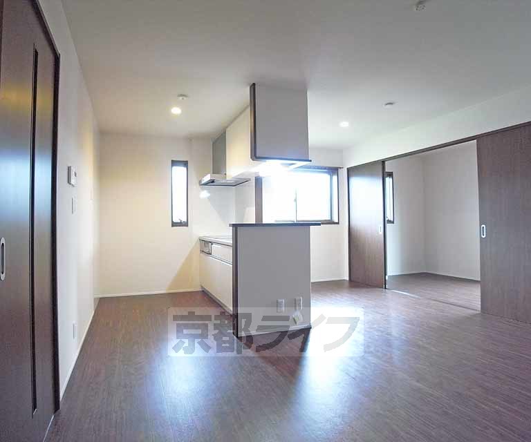 居室・リビング　綺麗なお部屋です。